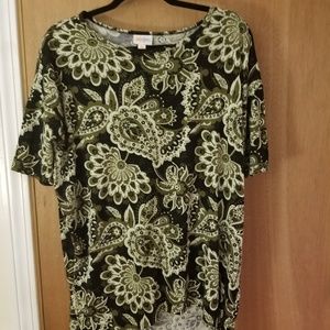 Dark green with other shades of green Irma